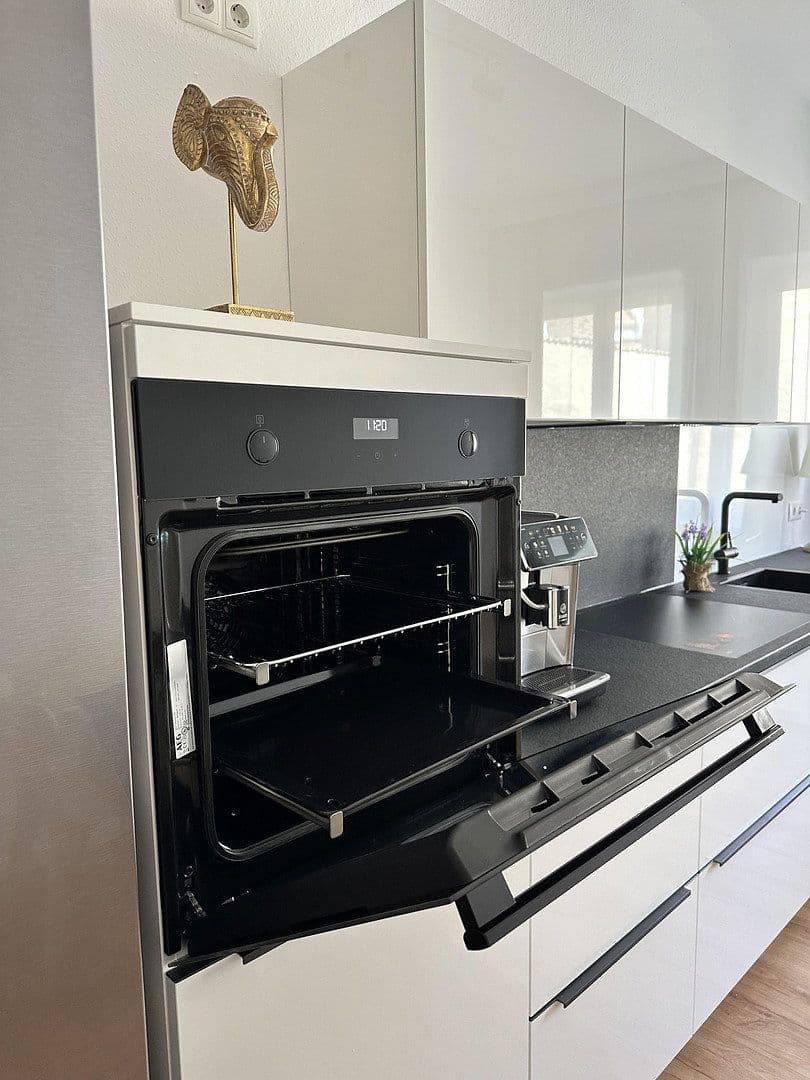 1 bedroom with open-plan kitchen flat to rent, 72 m², Wuerzburg, Bavaria 1 bedroom with open-plan kitchen flat to rent, 72 m², Wuerzburg, Bavaria