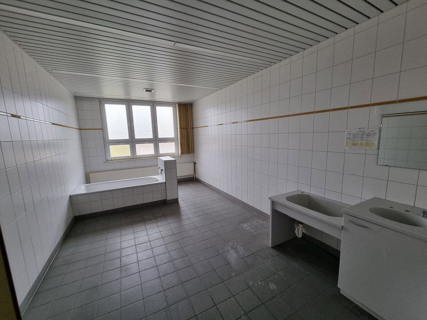 non-residential property for sale, 19,000 m², Lützowstr. 1, Stavenhagen, Mecklenburg-Vorpommern non-residential property for sale, 19,000 m², Lützowstr. 1, Stavenhagen, Mecklenburg-Vorpommern