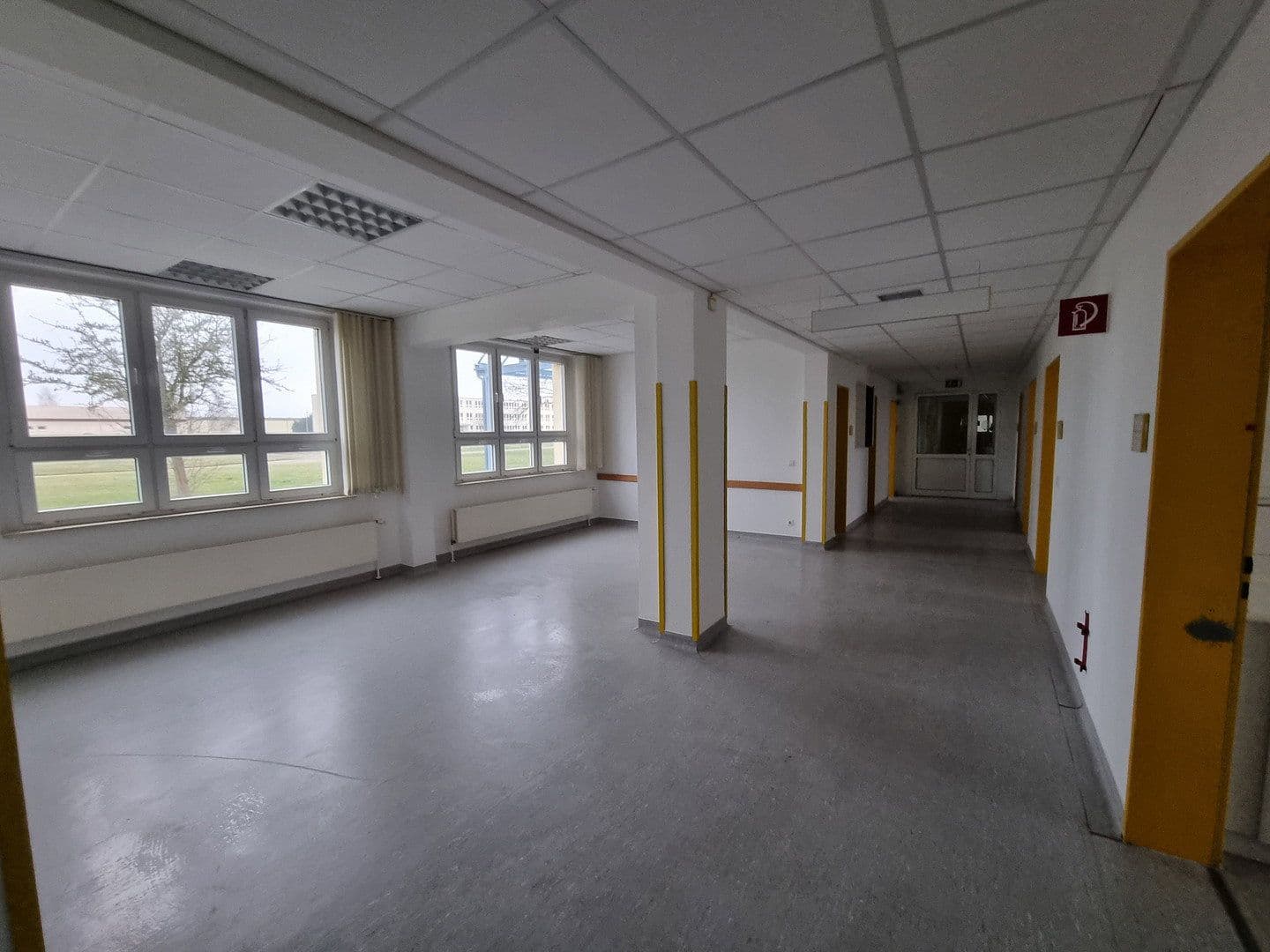 non-residential property for sale, 19,000 m², Lützowstr. 1, Stavenhagen, Mecklenburg-Vorpommern non-residential property for sale, 19,000 m², Lützowstr. 1, Stavenhagen, Mecklenburg-Vorpommern