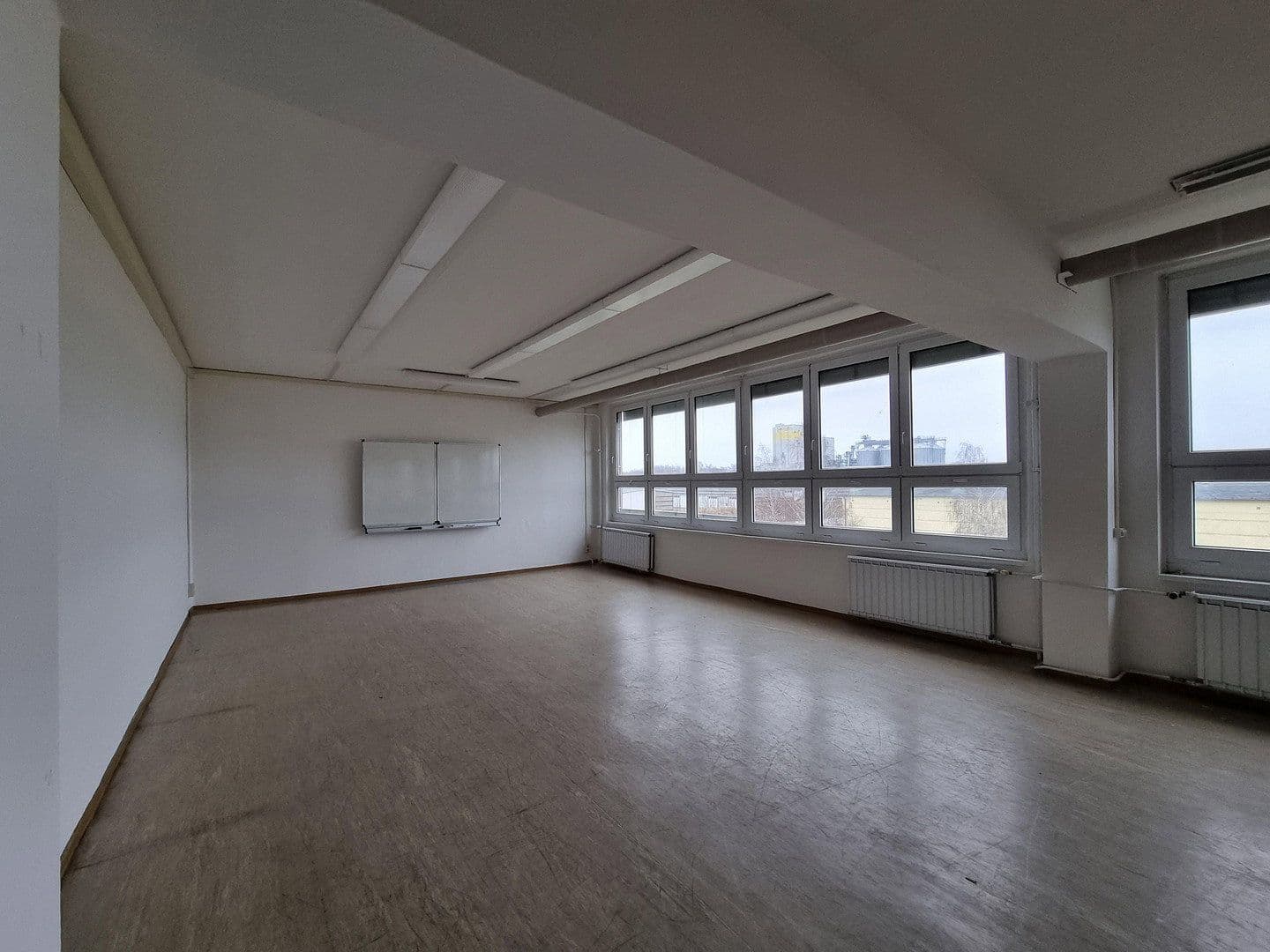non-residential property for sale, 19,000 m², Lützowstr. 1, Stavenhagen, Mecklenburg-Vorpommern non-residential property for sale, 19,000 m², Lützowstr. 1, Stavenhagen, Mecklenburg-Vorpommern