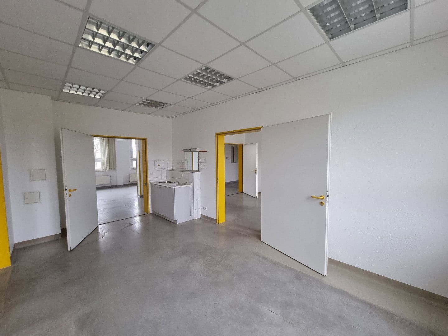 non-residential property for sale, 19,000 m², Lützowstr. 1, Stavenhagen, Mecklenburg-Vorpommern non-residential property for sale, 19,000 m², Lützowstr. 1, Stavenhagen, Mecklenburg-Vorpommern