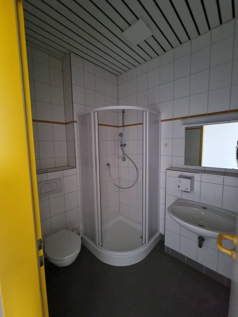 non-residential property for sale, 19,000 m², Lützowstr. 1, Stavenhagen, Mecklenburg-Vorpommern non-residential property for sale, 19,000 m², Lützowstr. 1, Stavenhagen, Mecklenburg-Vorpommern
