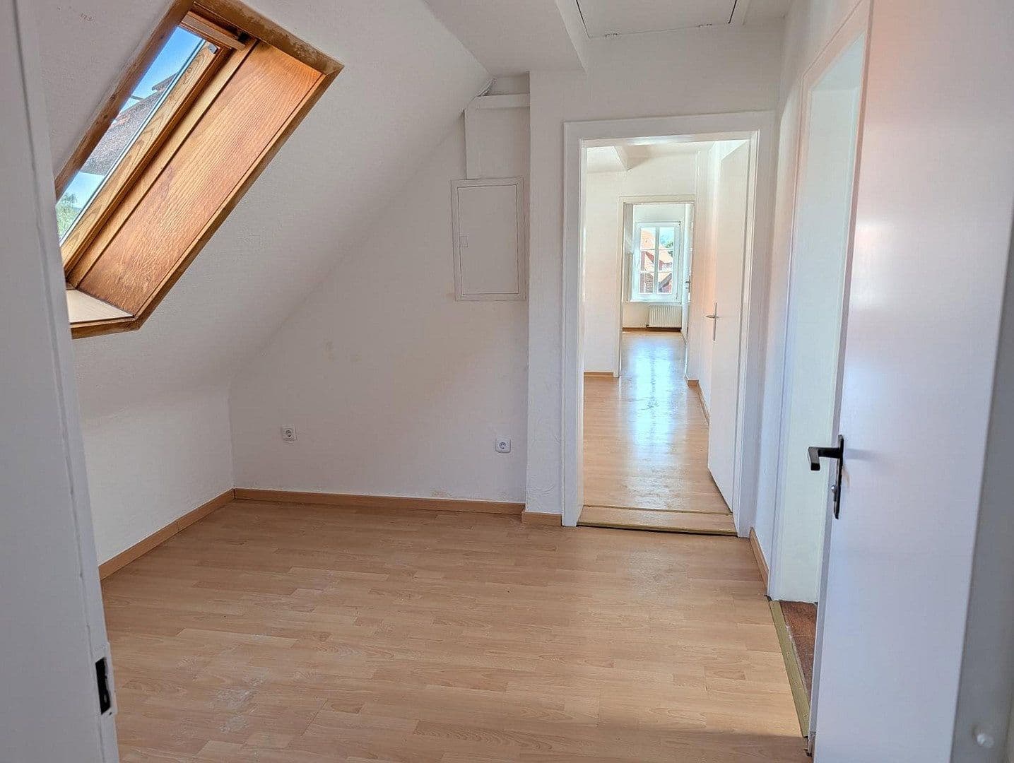 house for sale, 350 m², Neue Straße 11, Bad Münder am Deister, Lower Saxony house for sale, 350 m², Neue Straße 11, Bad Münder am Deister, Lower Saxony