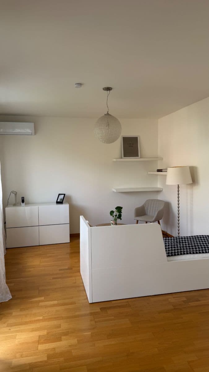 Studio flat to rent, 30 m², U Michelského mlýna, Prague, Prague Studio flat to rent, 30 m², U Michelského mlýna, Prague, Prague