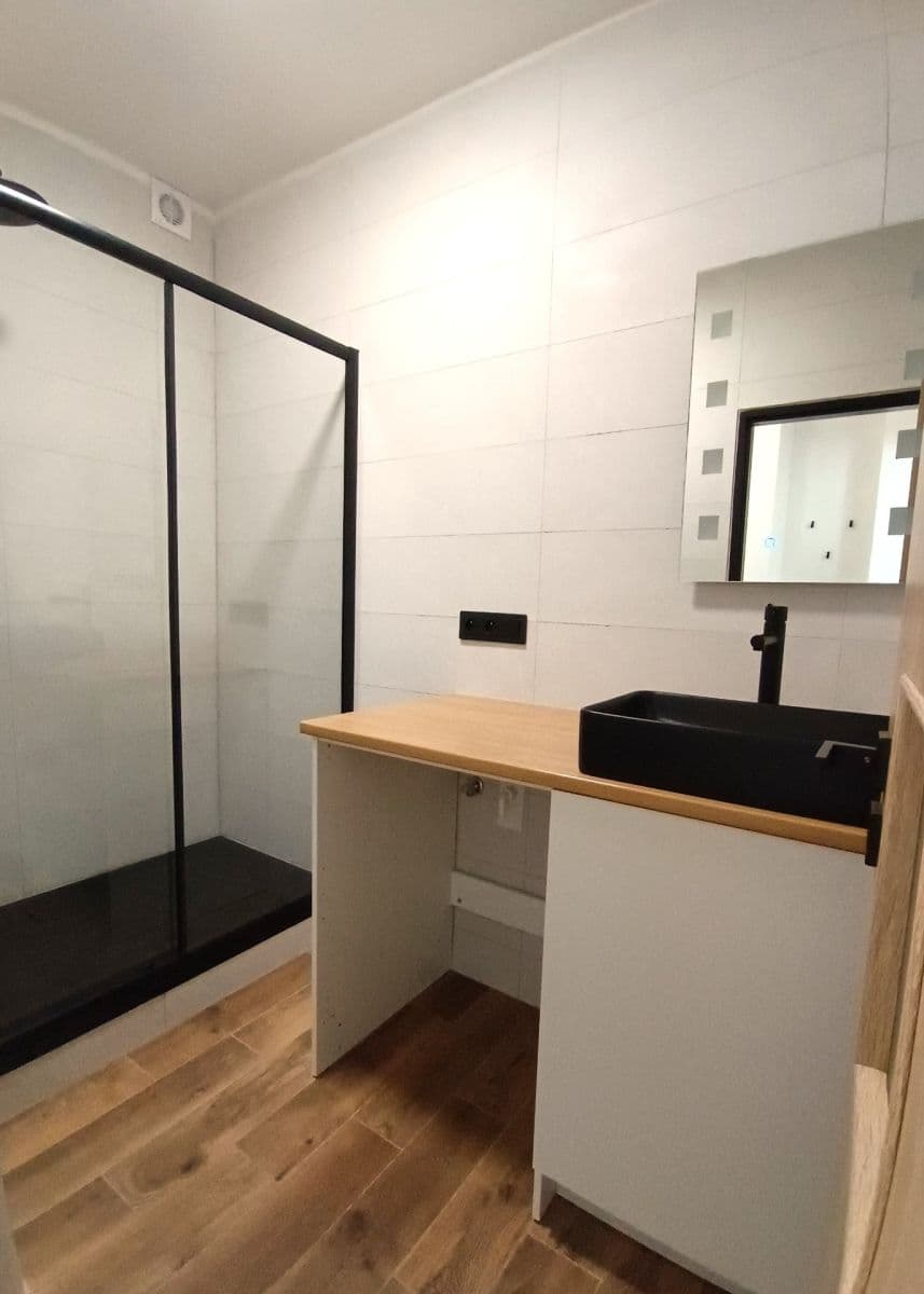 1 bedroom with open-plan kitchen flat to rent, 53 m², Jabloňová, Chrudim, Pardubický Region 1 bedroom with open-plan kitchen flat to rent, 53 m², Jabloňová, Chrudim, Pardubický Region