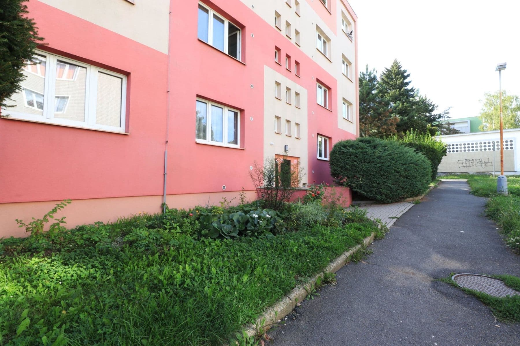 1 bedroom with open-plan kitchen flat to rent, 34 m², Švermova, Beroun, Středočeský Region 1 bedroom with open-plan kitchen flat to rent, 34 m², Švermova, Beroun, Středočeský Region