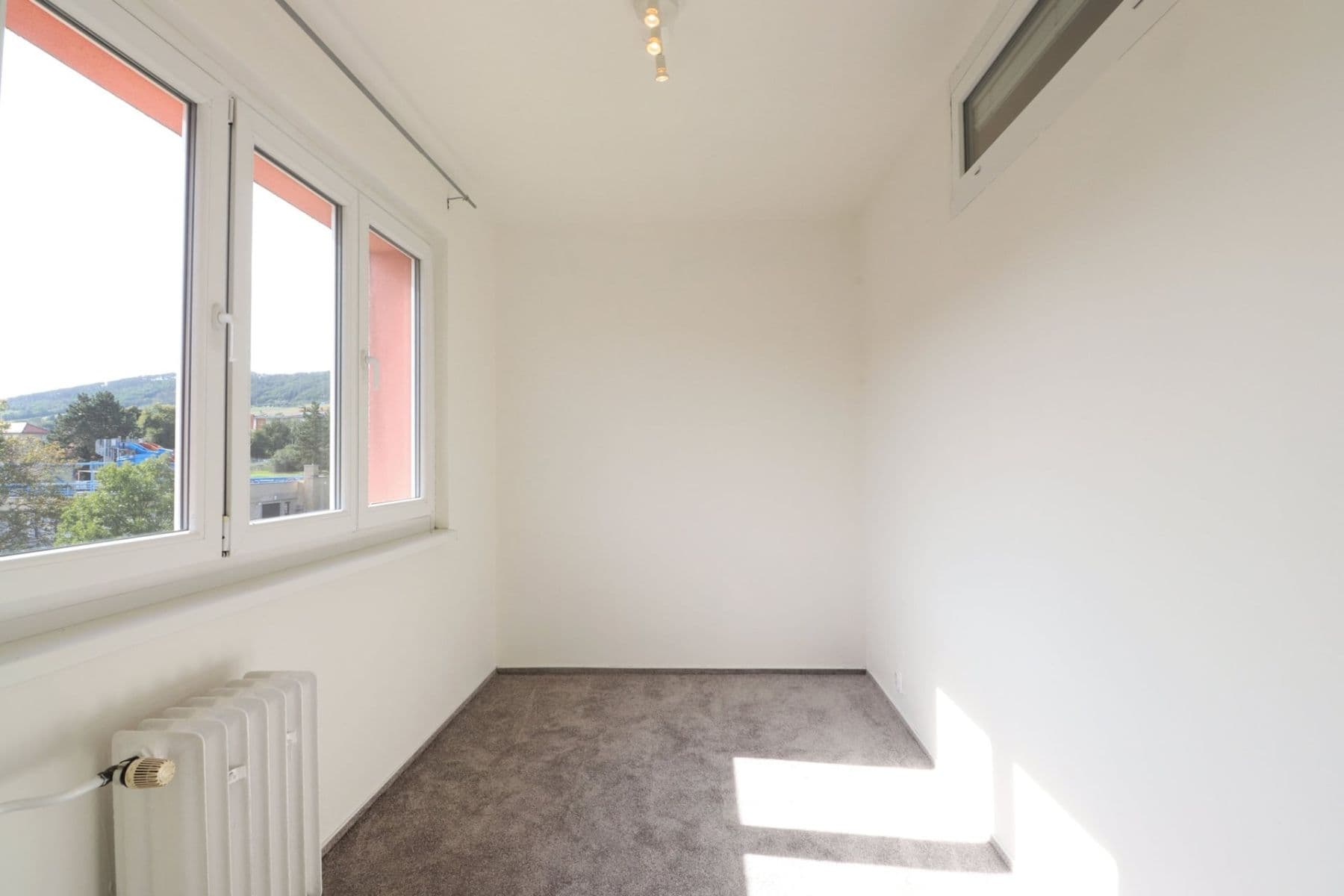 1 bedroom with open-plan kitchen flat to rent, 34 m², Švermova, Beroun, Středočeský Region 1 bedroom with open-plan kitchen flat to rent, 34 m², Švermova, Beroun, Středočeský Region