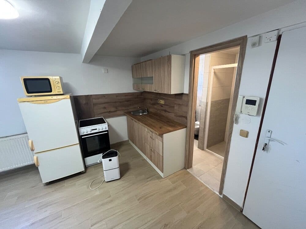 Studio flat to rent, 21 m², Luční, Mladá Boleslav, Středočeský Region Studio flat to rent, 21 m², Luční, Mladá Boleslav, Středočeský Region