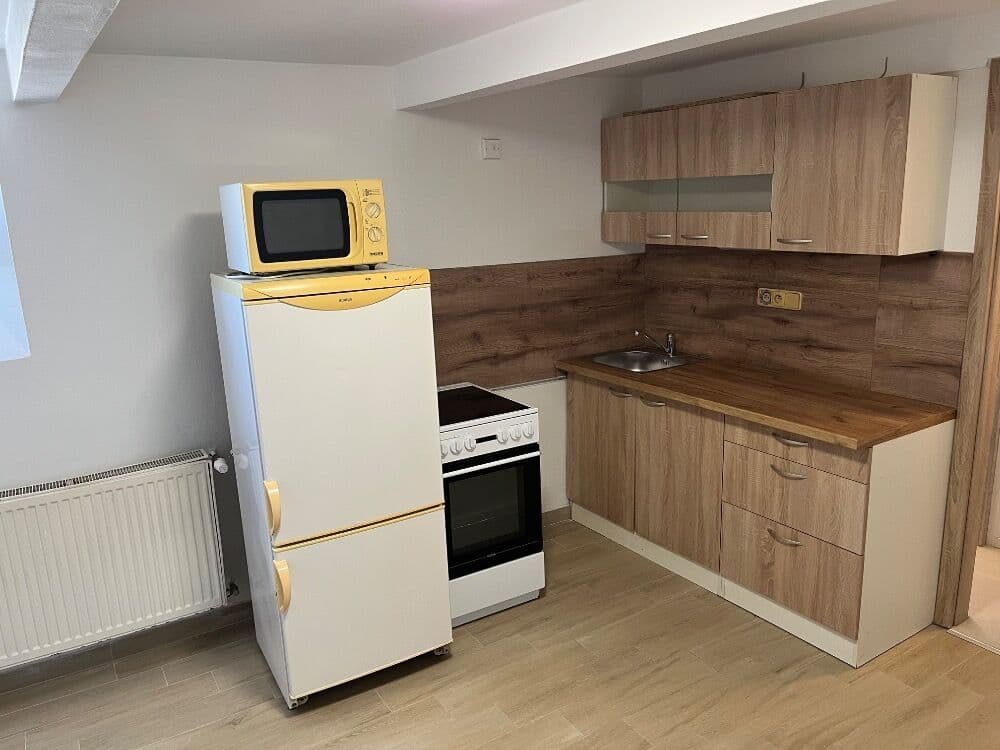 Studio flat to rent, 21 m², Luční, Mladá Boleslav, Středočeský Region Studio flat to rent, 21 m², Luční, Mladá Boleslav, Středočeský Region