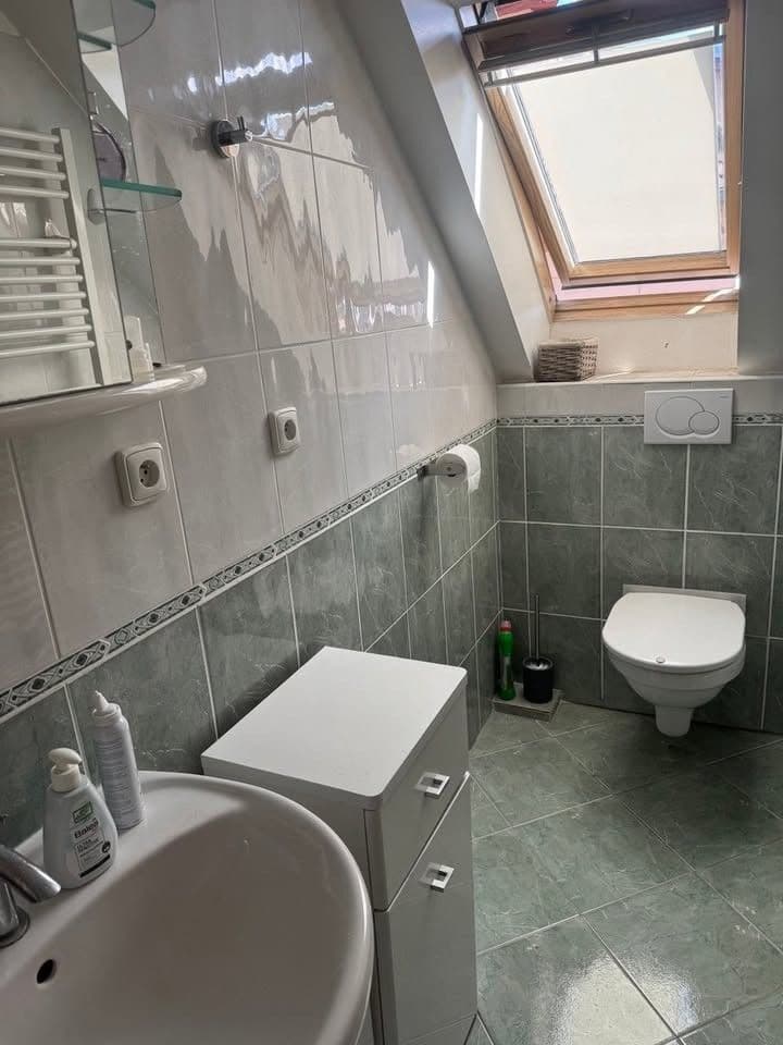 3 bedroom with open-plan kitchen flat to rent, 74 m², Politických vězňů, Horoměřice, Středočeský Region 3 bedroom with open-plan kitchen flat to rent, 74 m², Politických vězňů, Horoměřice, Středočeský Region
