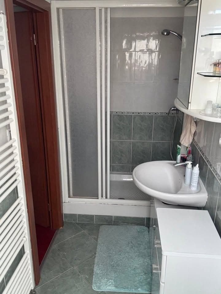 3 bedroom with open-plan kitchen flat to rent, 74 m², Politických vězňů, Horoměřice, Středočeský Region 3 bedroom with open-plan kitchen flat to rent, 74 m², Politických vězňů, Horoměřice, Středočeský Region