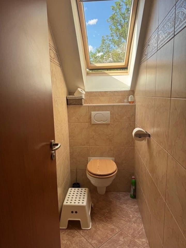 3 bedroom with open-plan kitchen flat to rent, 74 m², Politických vězňů, Horoměřice, Středočeský Region 3 bedroom with open-plan kitchen flat to rent, 74 m², Politických vězňů, Horoměřice, Středočeský Region