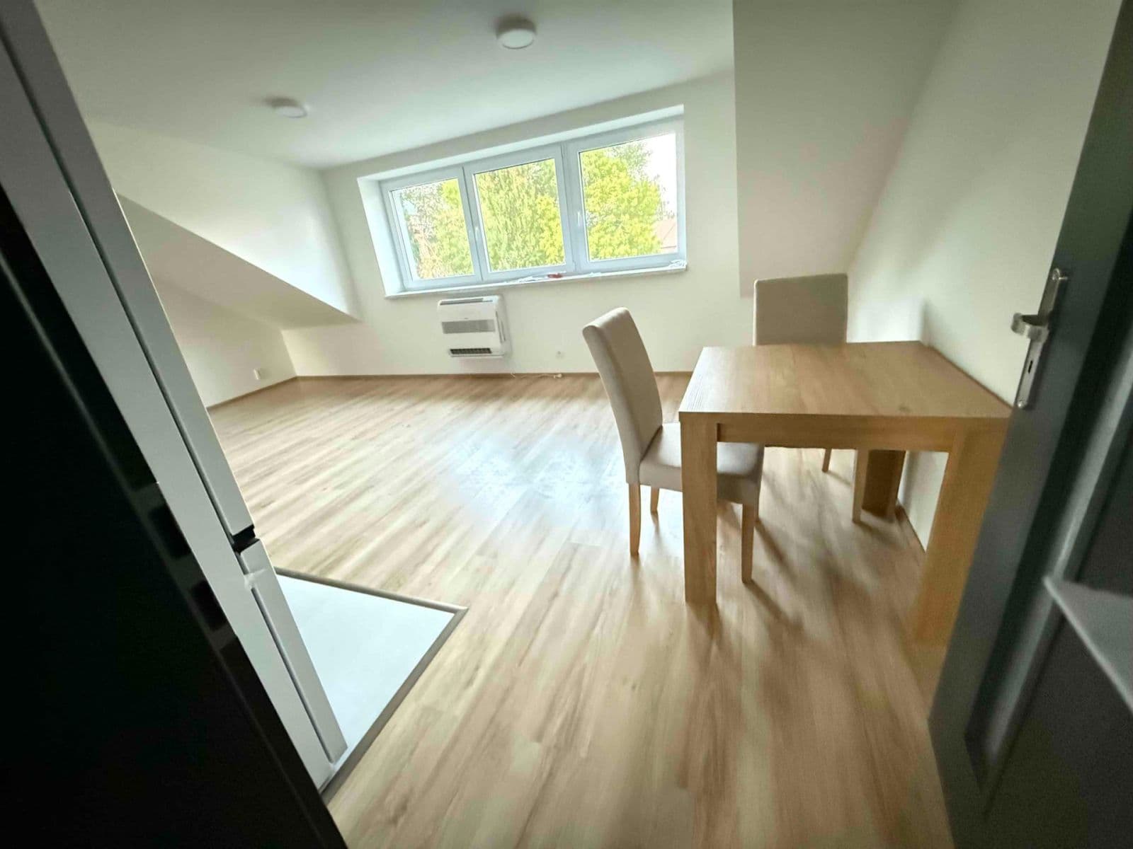 1 bedroom with open-plan kitchen flat to rent, 50 m², Průběžná, Bobnice, Středočeský Region 1 bedroom with open-plan kitchen flat to rent, 50 m², Průběžná, Bobnice, Středočeský Region