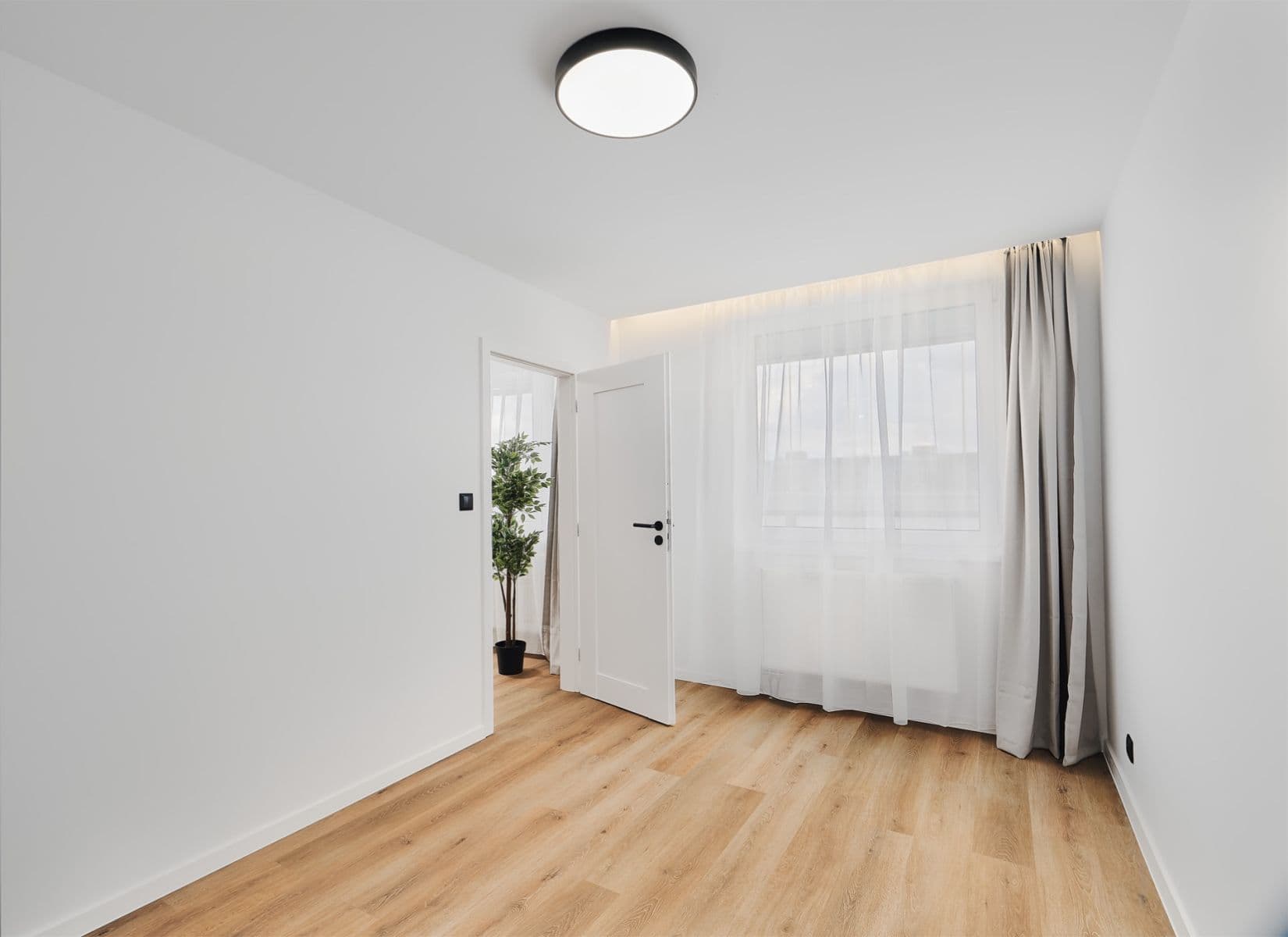 3 bedroom with open-plan kitchen flat for sale, 78 m², Hlavní, Prague, Prague 3 bedroom with open-plan kitchen flat for sale, 78 m², Hlavní, Prague, Prague