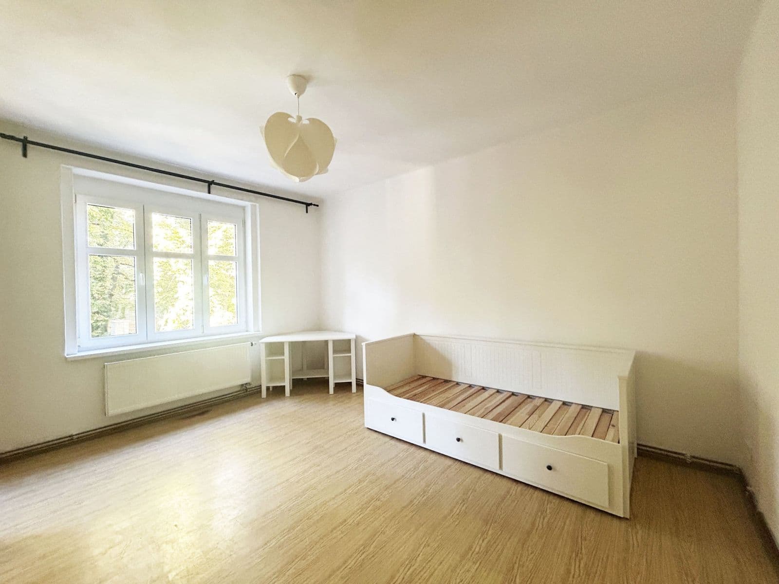 1 bedroom with open-plan kitchen flat to rent, 59 m², Plzeňská, Prague, Prague 1 bedroom with open-plan kitchen flat to rent, 59 m², Plzeňská, Prague, Prague