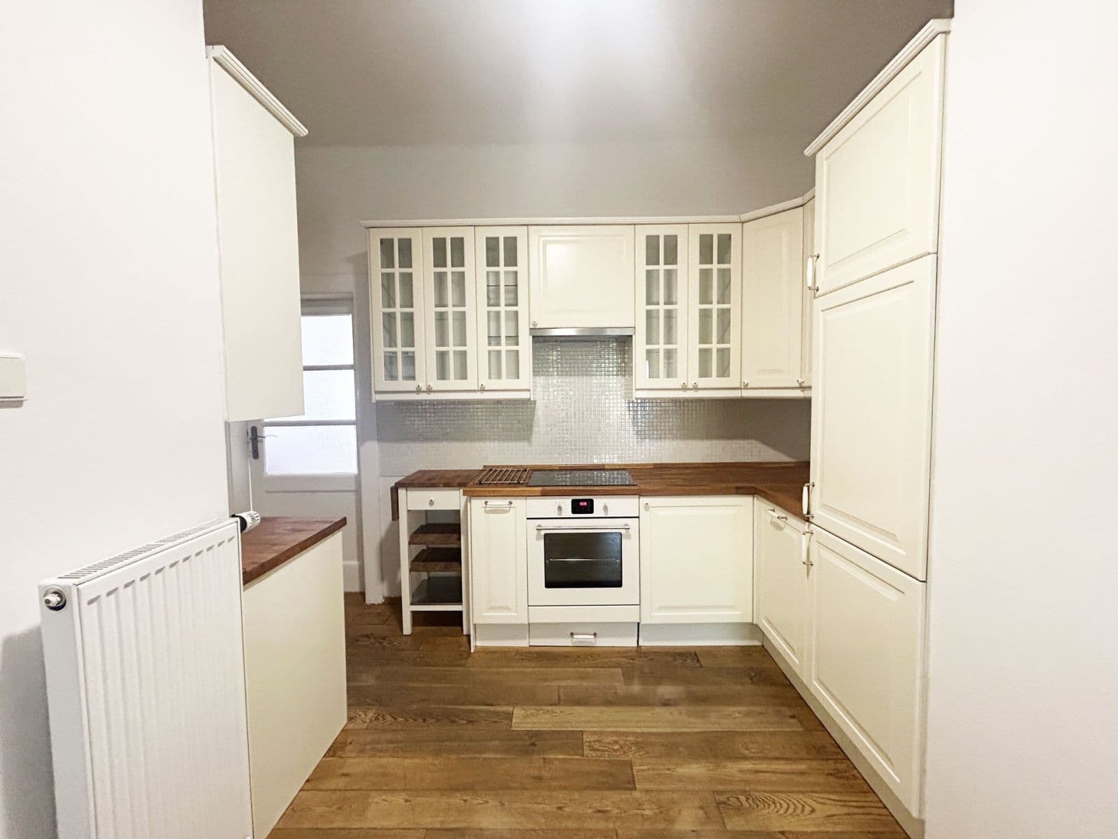 1 bedroom with open-plan kitchen flat to rent, 59 m², Plzeňská, Prague, Prague 1 bedroom with open-plan kitchen flat to rent, 59 m², Plzeňská, Prague, Prague
