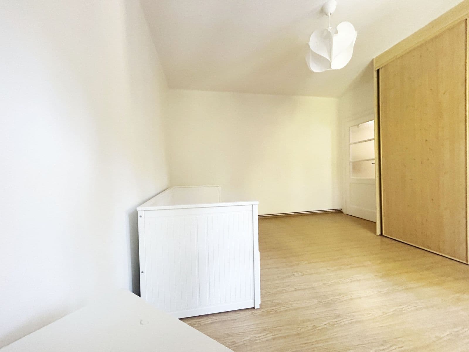 1 bedroom with open-plan kitchen flat to rent, 59 m², Plzeňská, Prague, Prague 1 bedroom with open-plan kitchen flat to rent, 59 m², Plzeňská, Prague, Prague