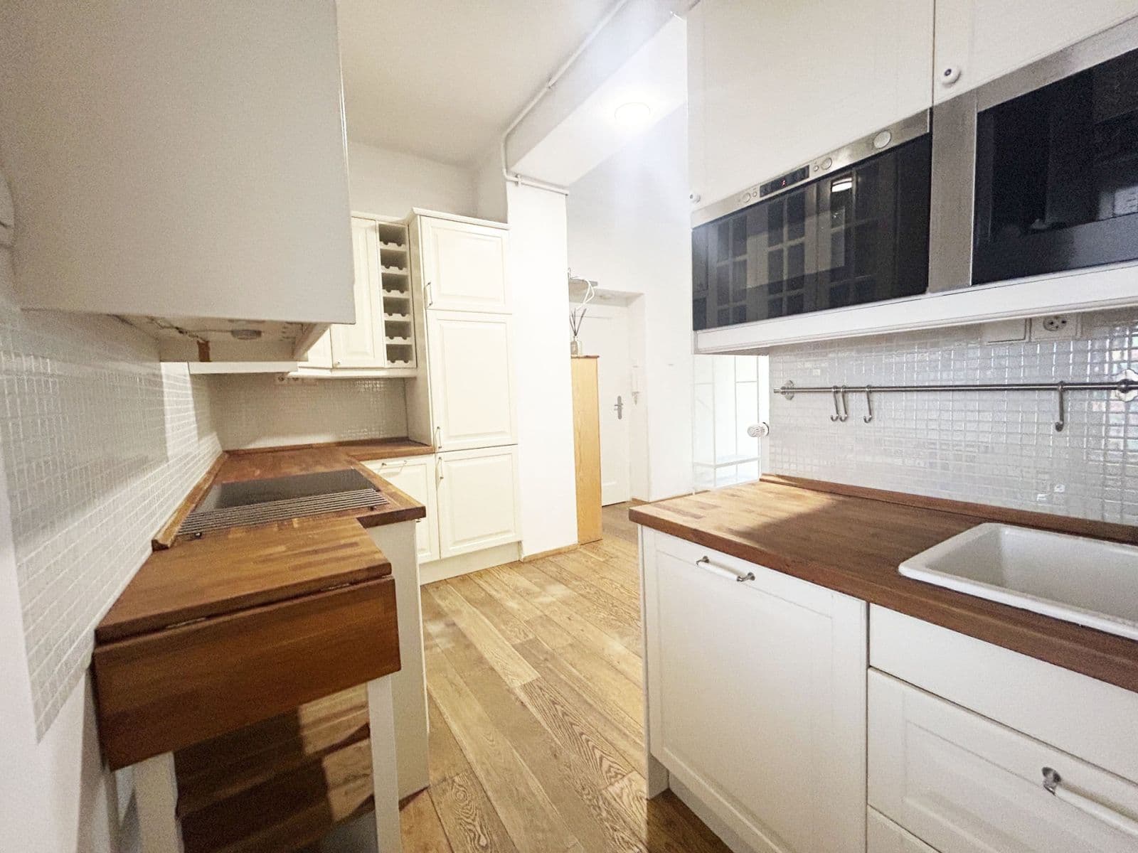 1 bedroom with open-plan kitchen flat to rent, 59 m², Plzeňská, Prague, Prague 1 bedroom with open-plan kitchen flat to rent, 59 m², Plzeňská, Prague, Prague