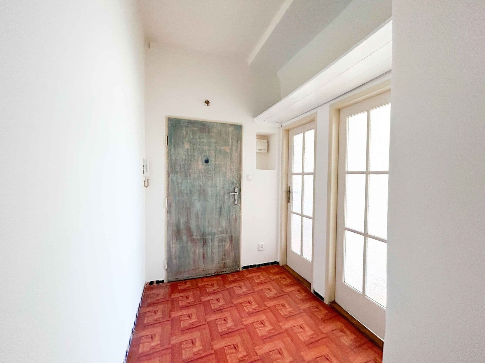 1 bedroom with open-plan kitchen flat to rent, 36 m², Nádražní, Prague, Prague 1 bedroom with open-plan kitchen flat to rent, 36 m², Nádražní, Prague, Prague