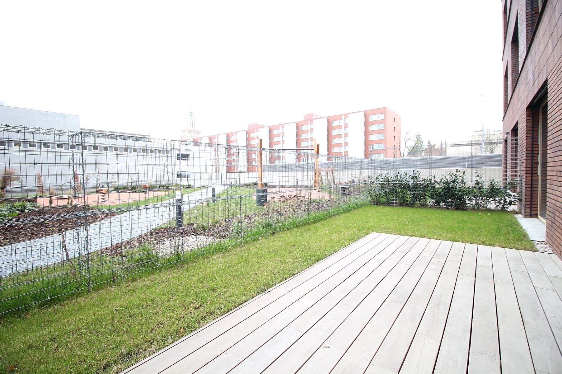 2 bedroom with open-plan kitchen flat to rent, 94 m², Pod Juliskou, Prague, Prague 2 bedroom with open-plan kitchen flat to rent, 94 m², Pod Juliskou, Prague, Prague