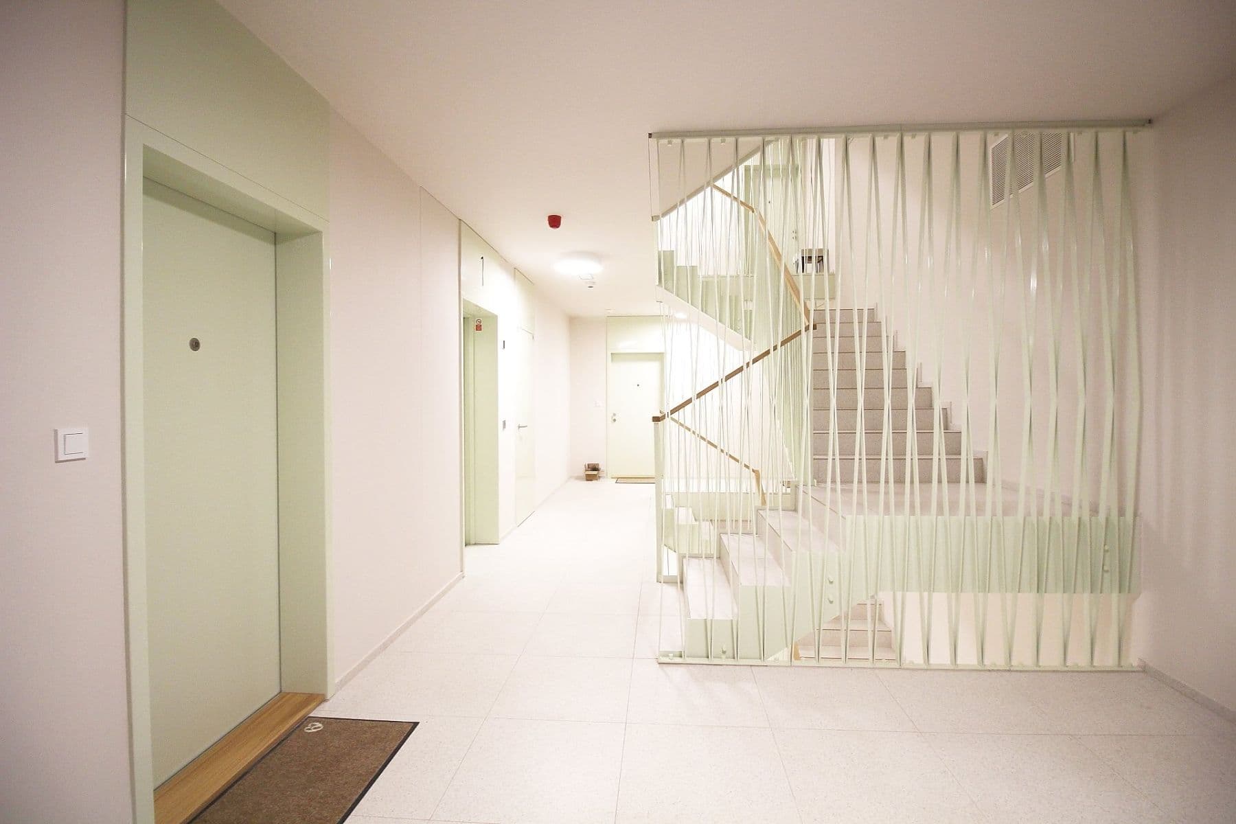 2 bedroom with open-plan kitchen flat to rent, 94 m², Pod Juliskou, Prague, Prague 2 bedroom with open-plan kitchen flat to rent, 94 m², Pod Juliskou, Prague, Prague