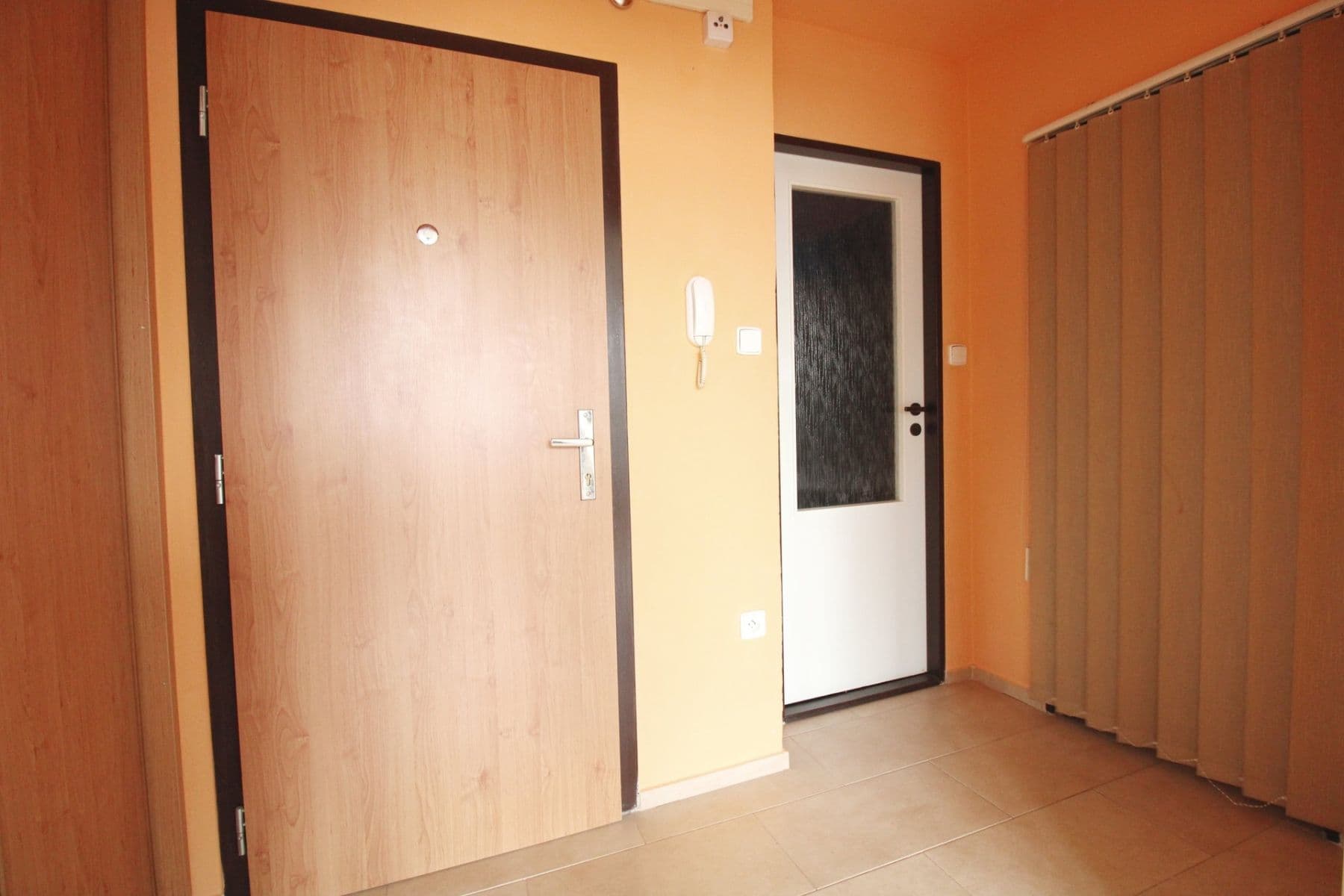 1 bedroom with open-plan kitchen flat to rent, 40 m², Poznaňská, Prague, Prague 1 bedroom with open-plan kitchen flat to rent, 40 m², Poznaňská, Prague, Prague