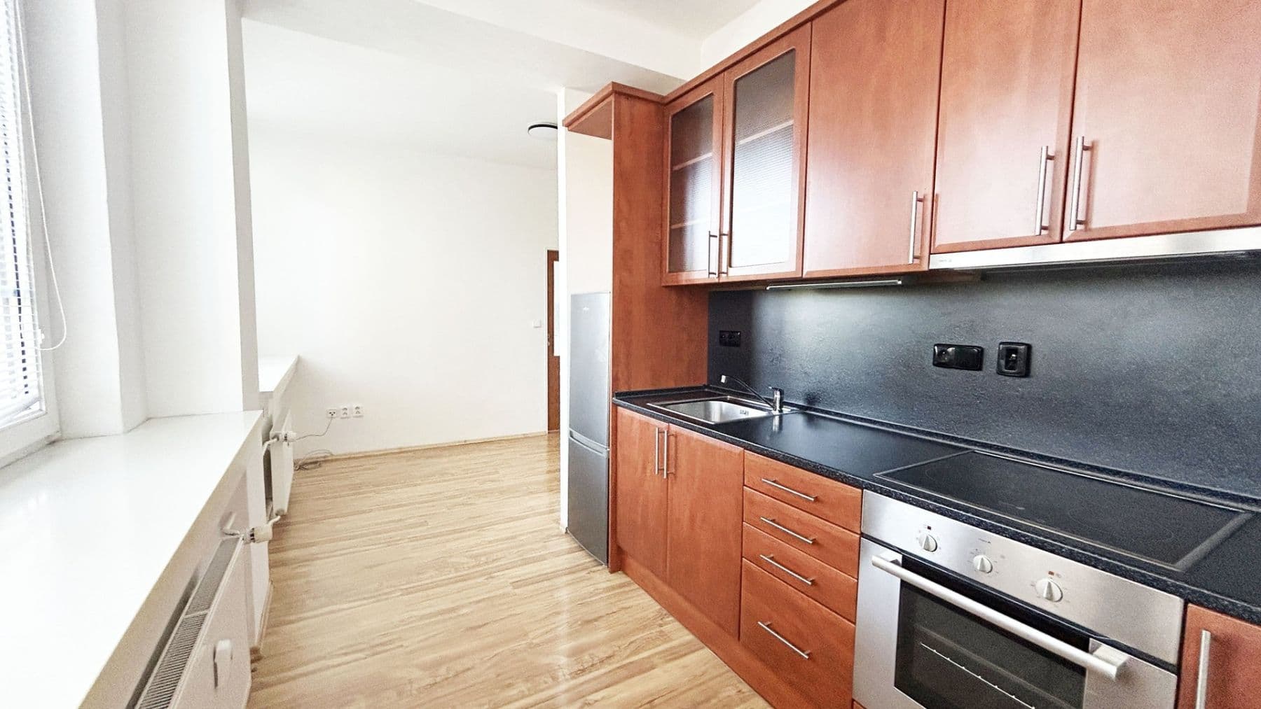2 bedroom with open-plan kitchen flat to rent, 42 m², Moskevská, Kladno, Středočeský Region 2 bedroom with open-plan kitchen flat to rent, 42 m², Moskevská, Kladno, Středočeský Region