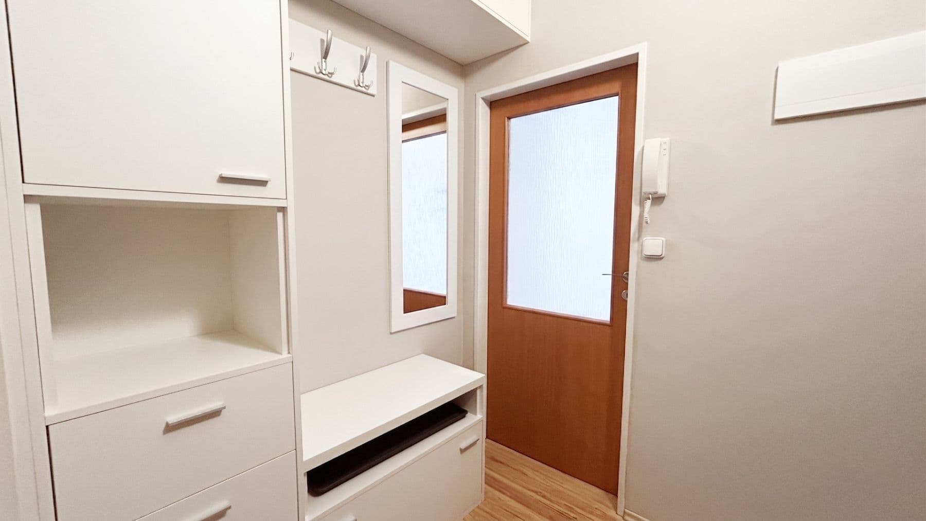 2 bedroom with open-plan kitchen flat to rent, 42 m², Moskevská, Kladno, Středočeský Region 2 bedroom with open-plan kitchen flat to rent, 42 m², Moskevská, Kladno, Středočeský Region