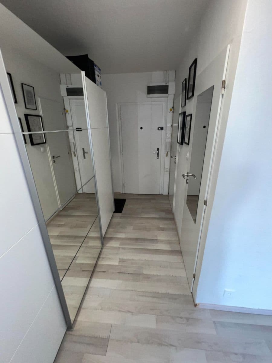 1 bedroom with open-plan kitchen flat to rent, 48 m², Malkovského, Prague, Prague 1 bedroom with open-plan kitchen flat to rent, 48 m², Malkovského, Prague, Prague