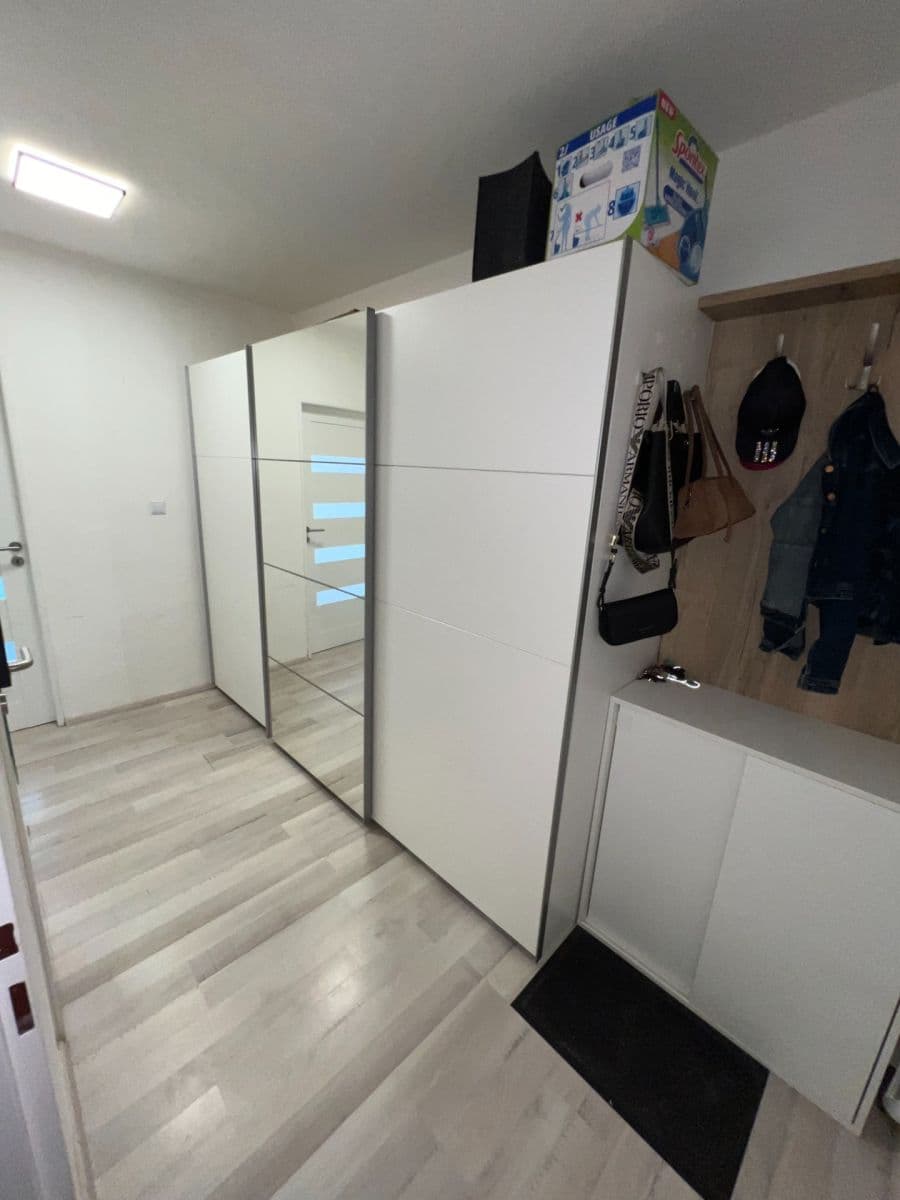 1 bedroom with open-plan kitchen flat to rent, 48 m², Malkovského, Prague, Prague 1 bedroom with open-plan kitchen flat to rent, 48 m², Malkovského, Prague, Prague