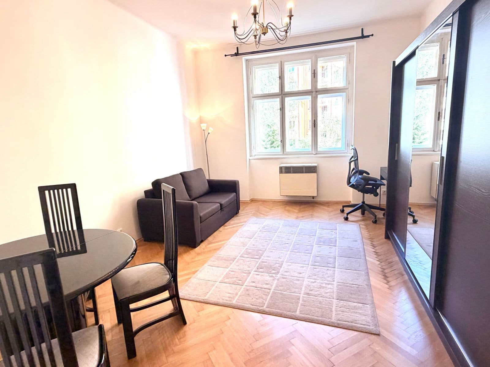 1 bedroom with open-plan kitchen flat to rent, 51 m², Biskupcova, Prague, Prague 1 bedroom with open-plan kitchen flat to rent, 51 m², Biskupcova, Prague, Prague