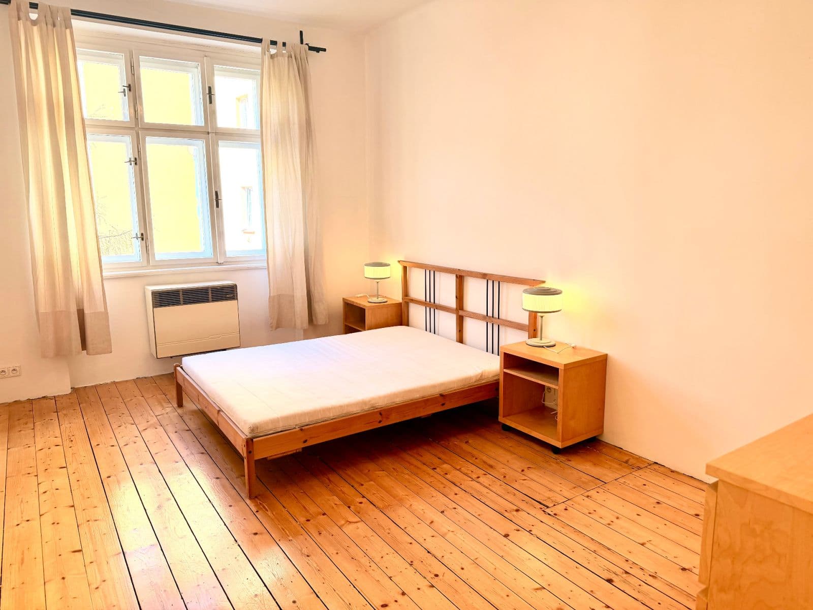 1 bedroom with open-plan kitchen flat to rent, 51 m², Biskupcova, Prague, Prague 1 bedroom with open-plan kitchen flat to rent, 51 m², Biskupcova, Prague, Prague