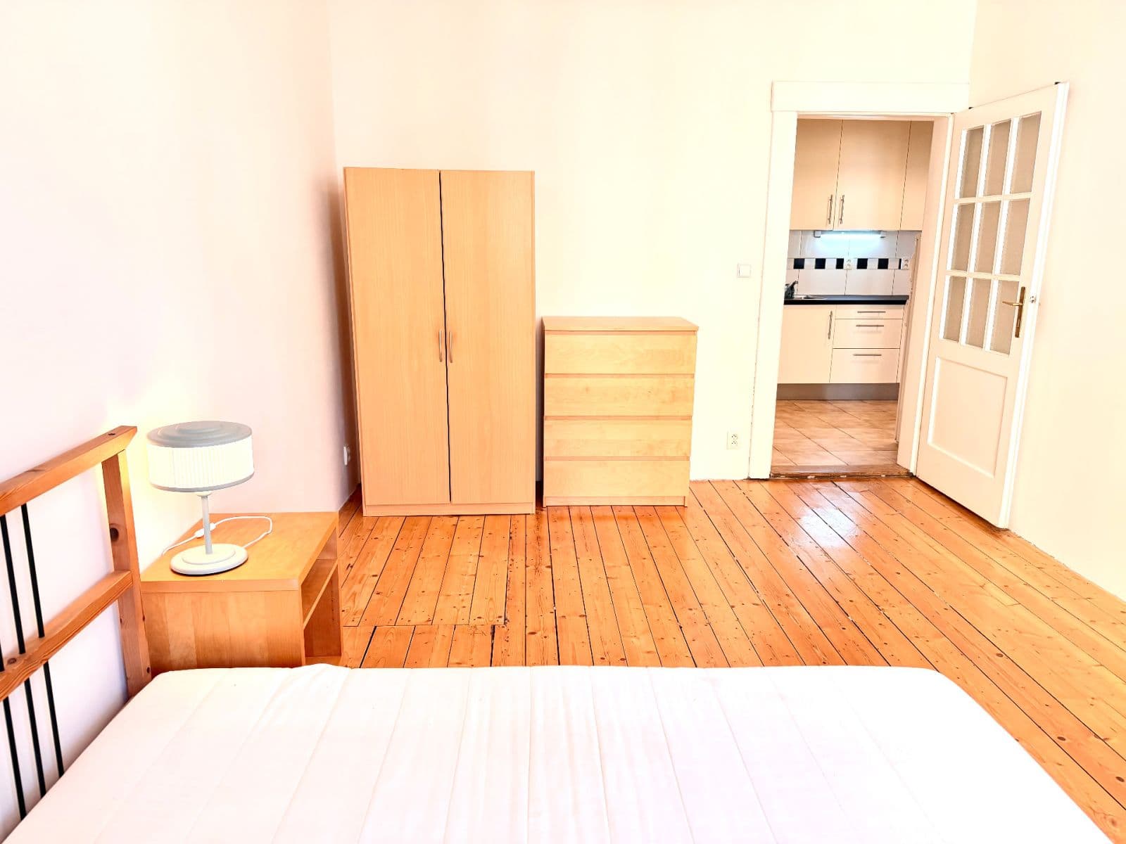 1 bedroom with open-plan kitchen flat to rent, 51 m², Biskupcova, Prague, Prague 1 bedroom with open-plan kitchen flat to rent, 51 m², Biskupcova, Prague, Prague