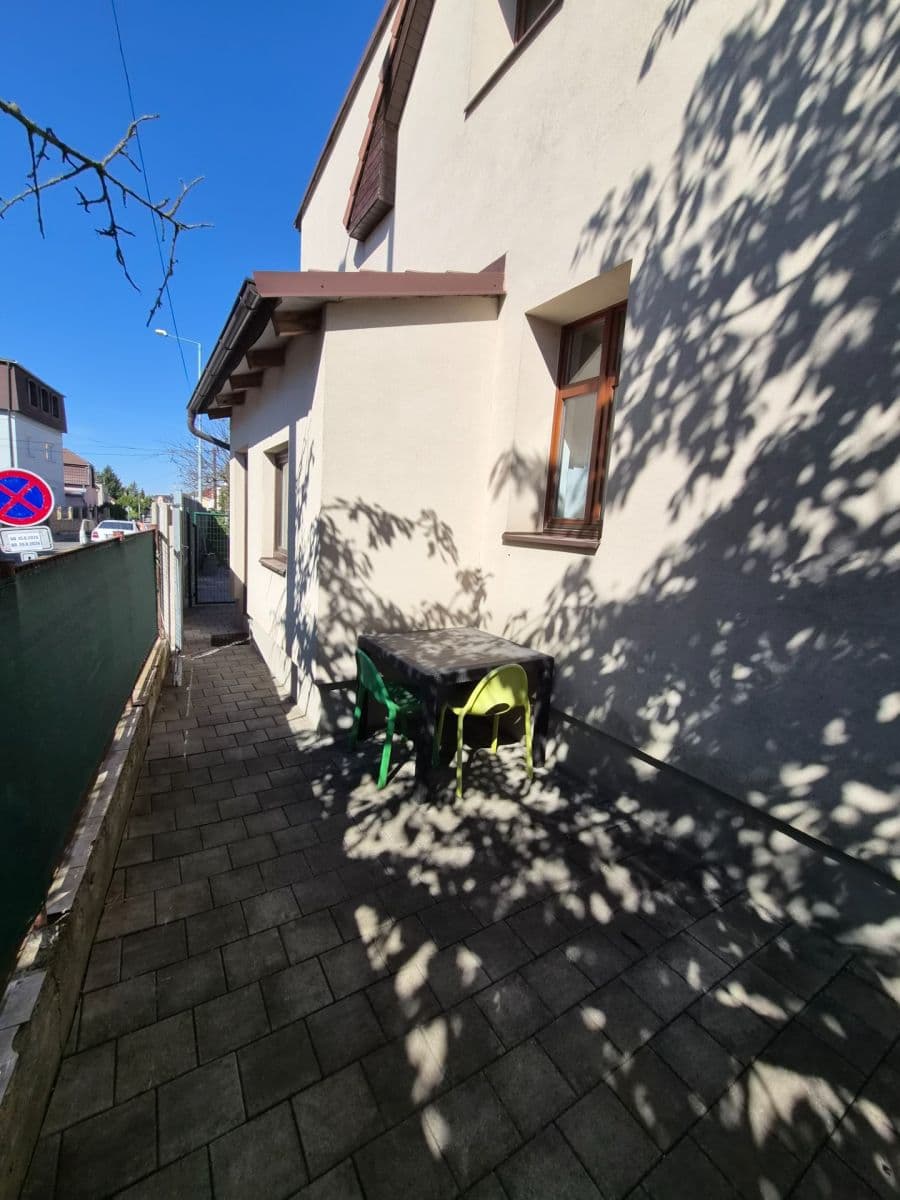 1 bedroom with open-plan kitchen flat to rent, 46 m², Khodlova, Prague, Prague 1 bedroom with open-plan kitchen flat to rent, 46 m², Khodlova, Prague, Prague