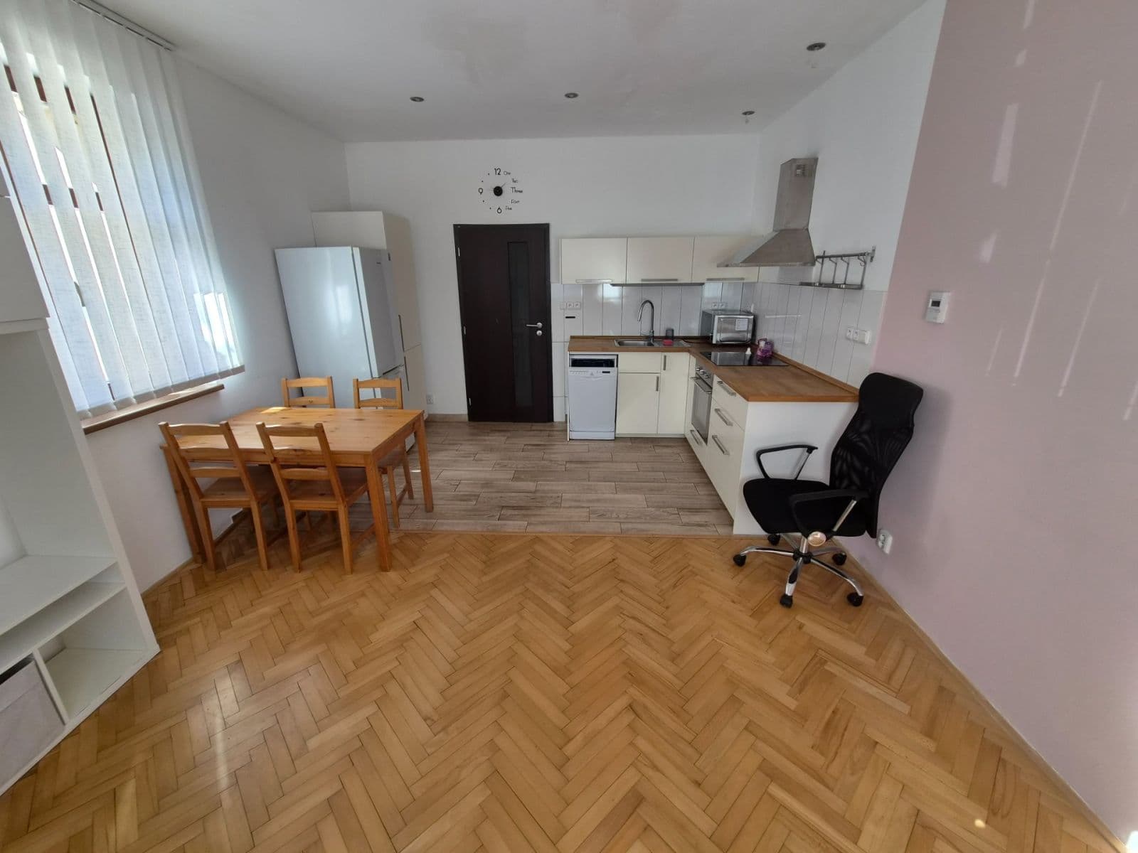 1 bedroom with open-plan kitchen flat to rent, 46 m², Khodlova, Prague, Prague 1 bedroom with open-plan kitchen flat to rent, 46 m², Khodlova, Prague, Prague