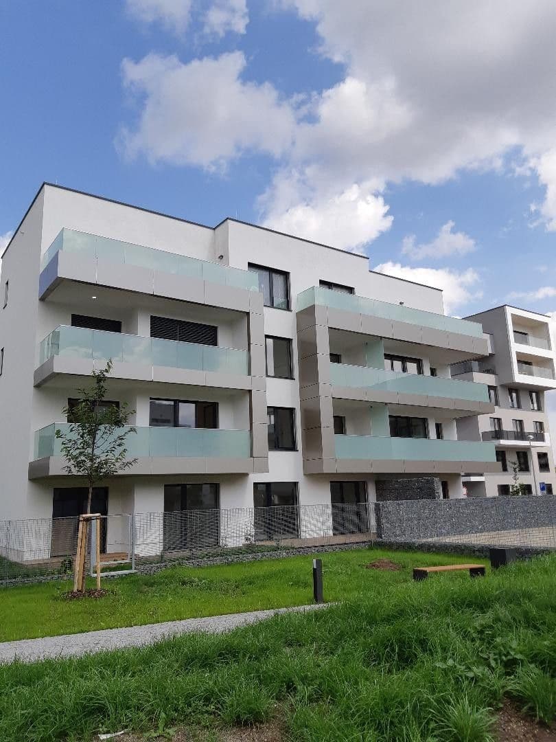 Studio flat to rent, 48 m², Kloudova, Prague, Prague Studio flat to rent, 48 m², Kloudova, Prague, Prague