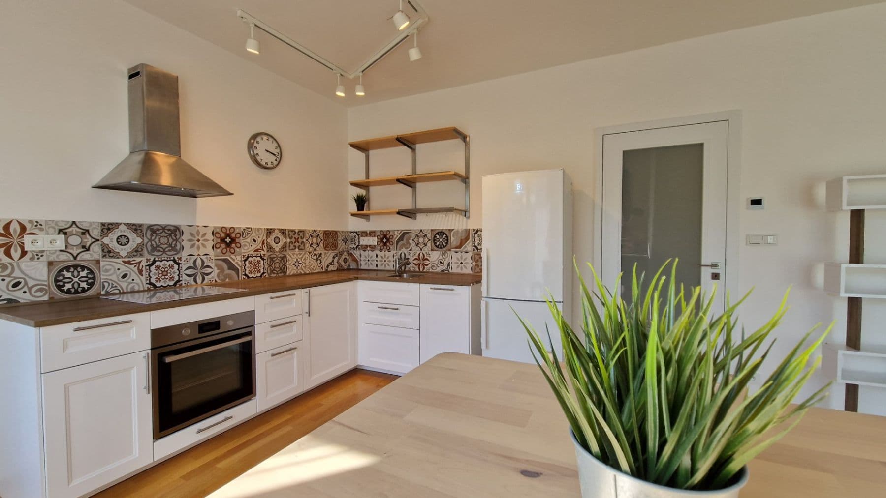 Studio flat to rent, 48 m², Kloudova, Prague, Prague Studio flat to rent, 48 m², Kloudova, Prague, Prague