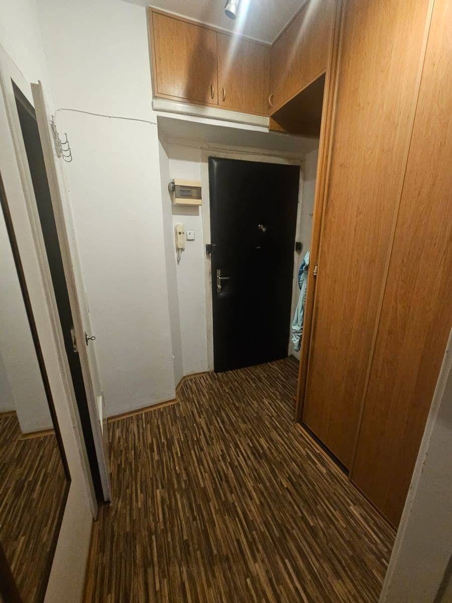 Small studio flat to rent, 31 m², Prosecká, Prague, Prague Small studio flat to rent, 31 m², Prosecká, Prague, Prague