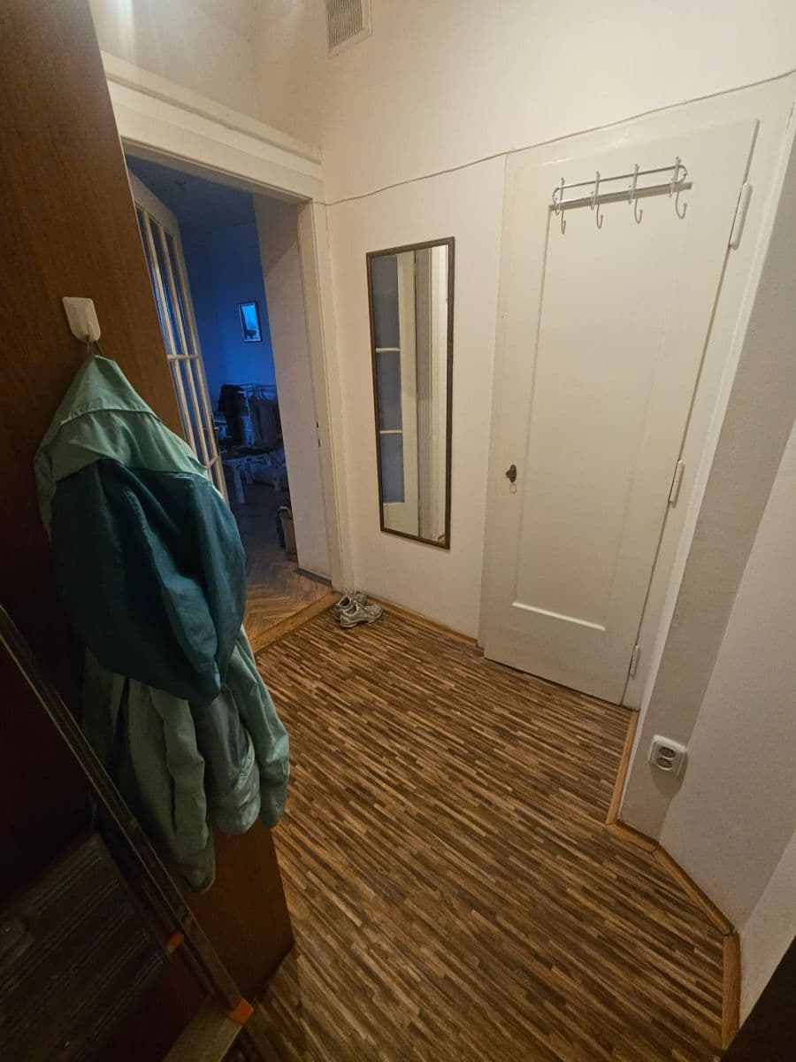 Small studio flat to rent, 31 m², Prosecká, Prague, Prague Small studio flat to rent, 31 m², Prosecká, Prague, Prague