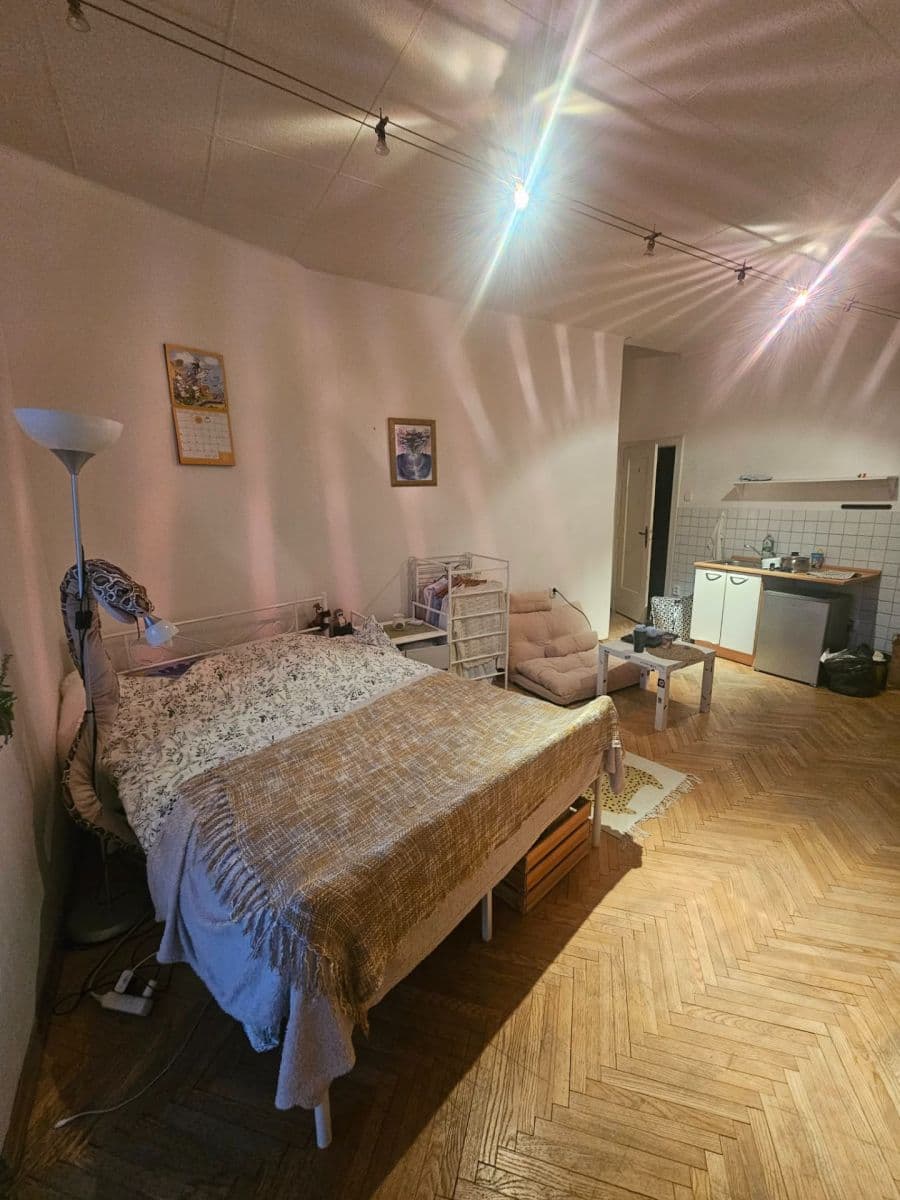 Small studio flat to rent, 31 m², Prosecká, Prague, Prague Small studio flat to rent, 31 m², Prosecká, Prague, Prague