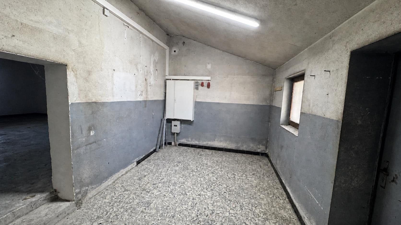non-residential property to rent, 2,400 m², Uracher Str. 52, St. Johann, Baden-Württemberg non-residential property to rent, 2,400 m², Uracher Str. 52, St. Johann, Baden-Württemberg