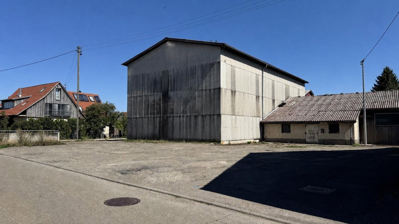 non-residential property to rent, 2,400 m², Uracher Str. 52, St. Johann, Baden-Württemberg non-residential property to rent, 2,400 m², Uracher Str. 52, St. Johann, Baden-Württemberg