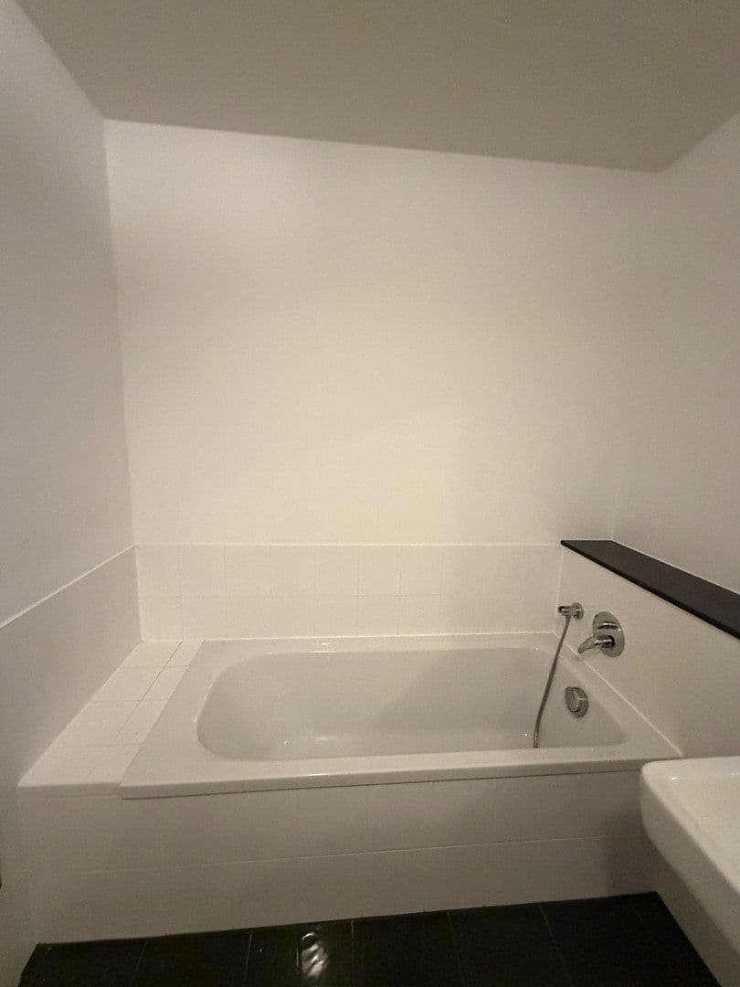 2 bedroom flat to rent, 82 m², Richard-Sorge-Str. 52, Berlin, Berlin 2 bedroom flat to rent, 82 m², Richard-Sorge-Str. 52, Berlin, Berlin