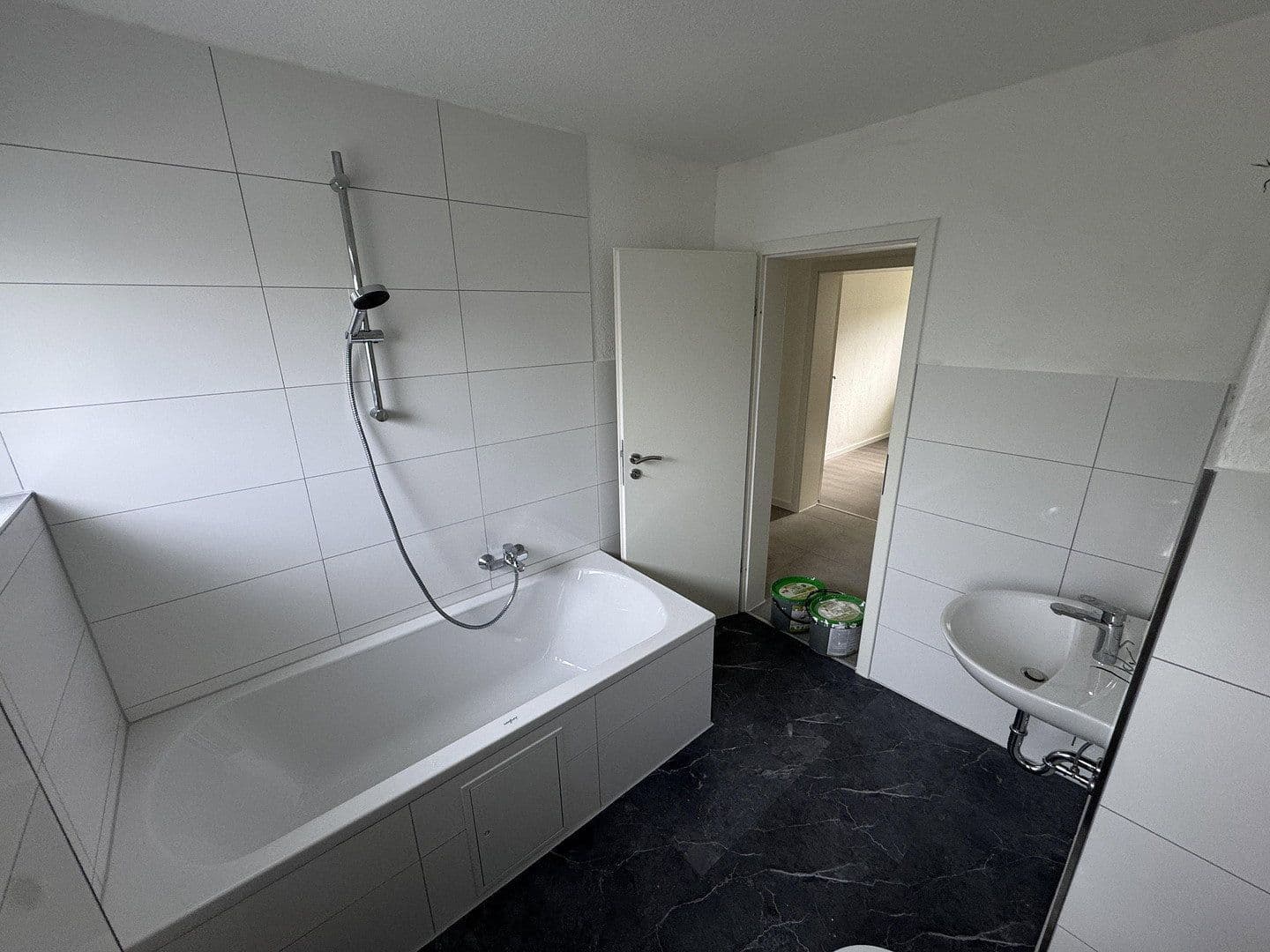 2 bedroom with open-plan kitchen flat to rent, 80 m², Ernst Holla Str. 36, Moers, North Rhine-Westphalia 2 bedroom with open-plan kitchen flat to rent, 80 m², Ernst Holla Str. 36, Moers, North Rhine-Westphalia