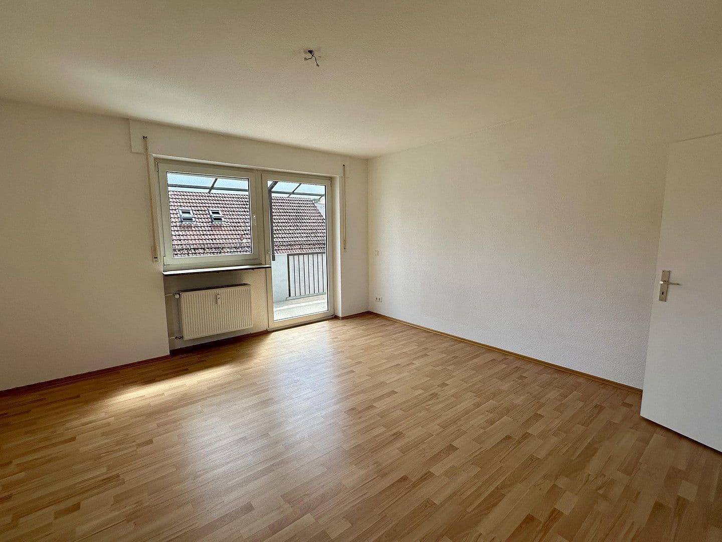 1 bedroom with open-plan kitchen flat to rent, 70 m², Thumenberger Weg 65, Nürnberg, Bavaria 1 bedroom with open-plan kitchen flat to rent, 70 m², Thumenberger Weg 65, Nürnberg, Bavaria