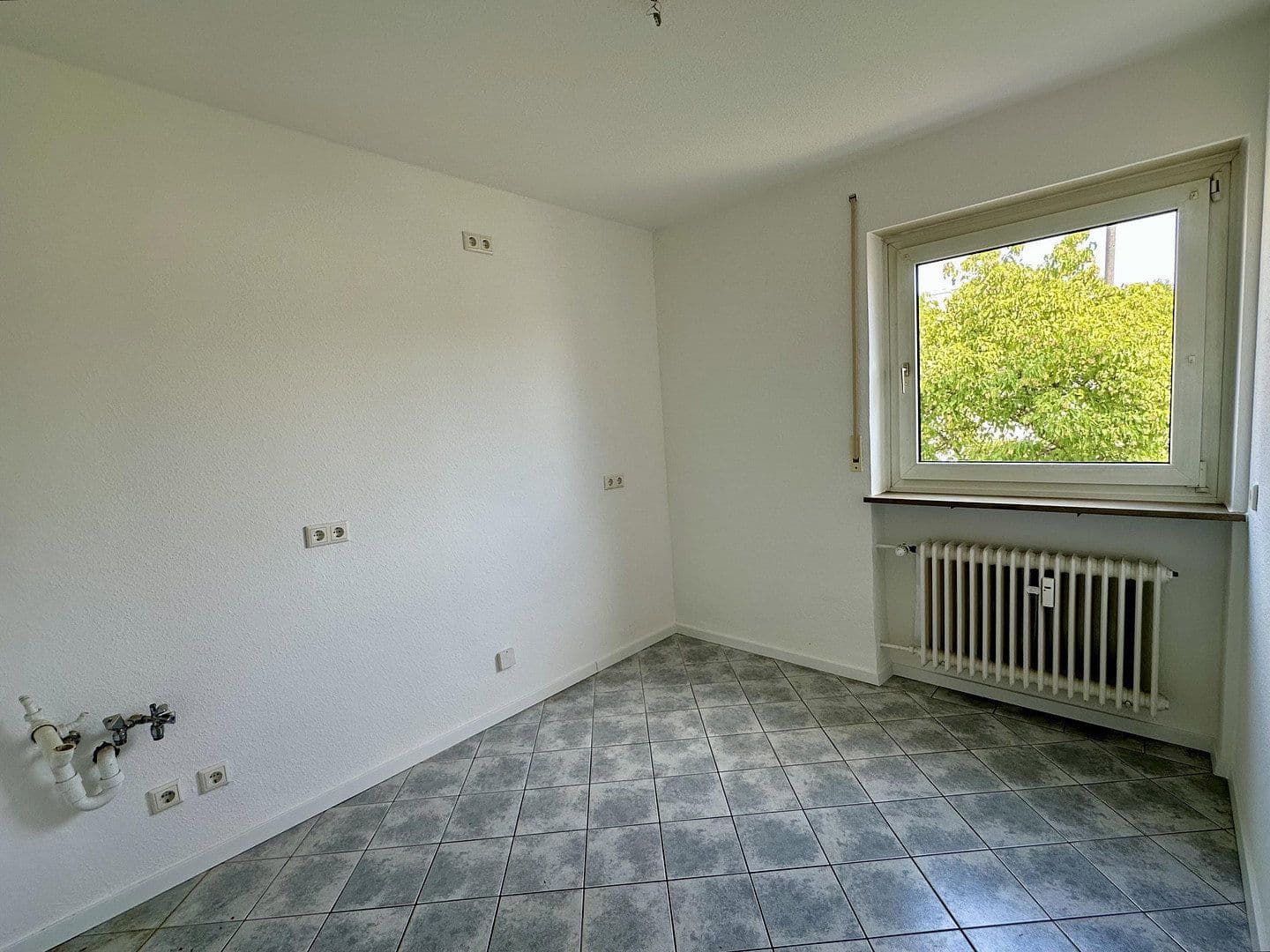 1 bedroom with open-plan kitchen flat to rent, 70 m², Thumenberger Weg 65, Nürnberg, Bavaria 1 bedroom with open-plan kitchen flat to rent, 70 m², Thumenberger Weg 65, Nürnberg, Bavaria