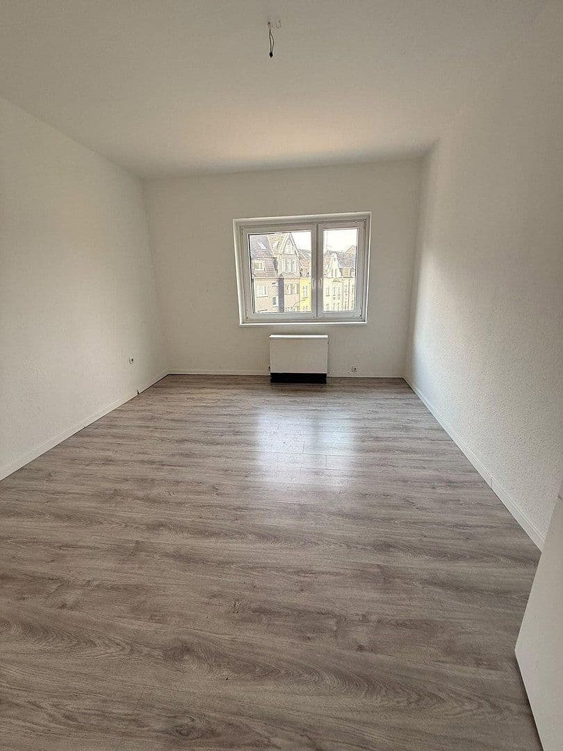 3 bedroom flat to rent, 65 m², Hobeisenstr., Essen, North Rhine-Westphalia 3 bedroom flat to rent, 65 m², Hobeisenstr., Essen, North Rhine-Westphalia