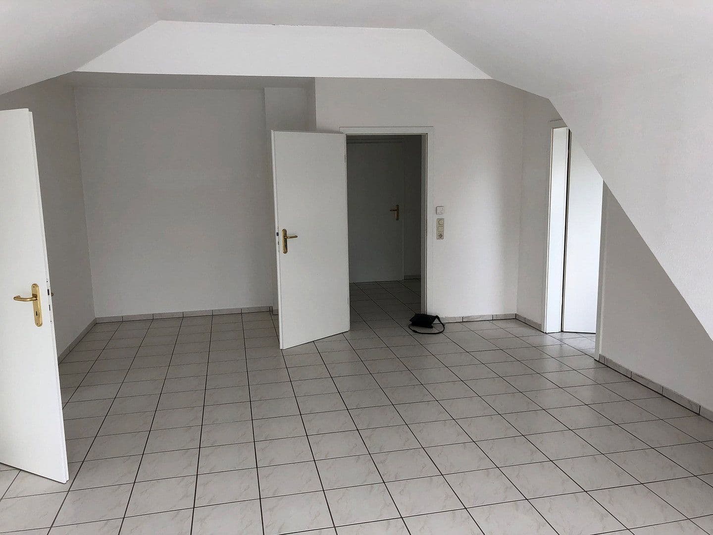 2 bedroom with open-plan kitchen flat to rent, 85 m², Aschaffenburg, Bavaria 2 bedroom with open-plan kitchen flat to rent, 85 m², Aschaffenburg, Bavaria
