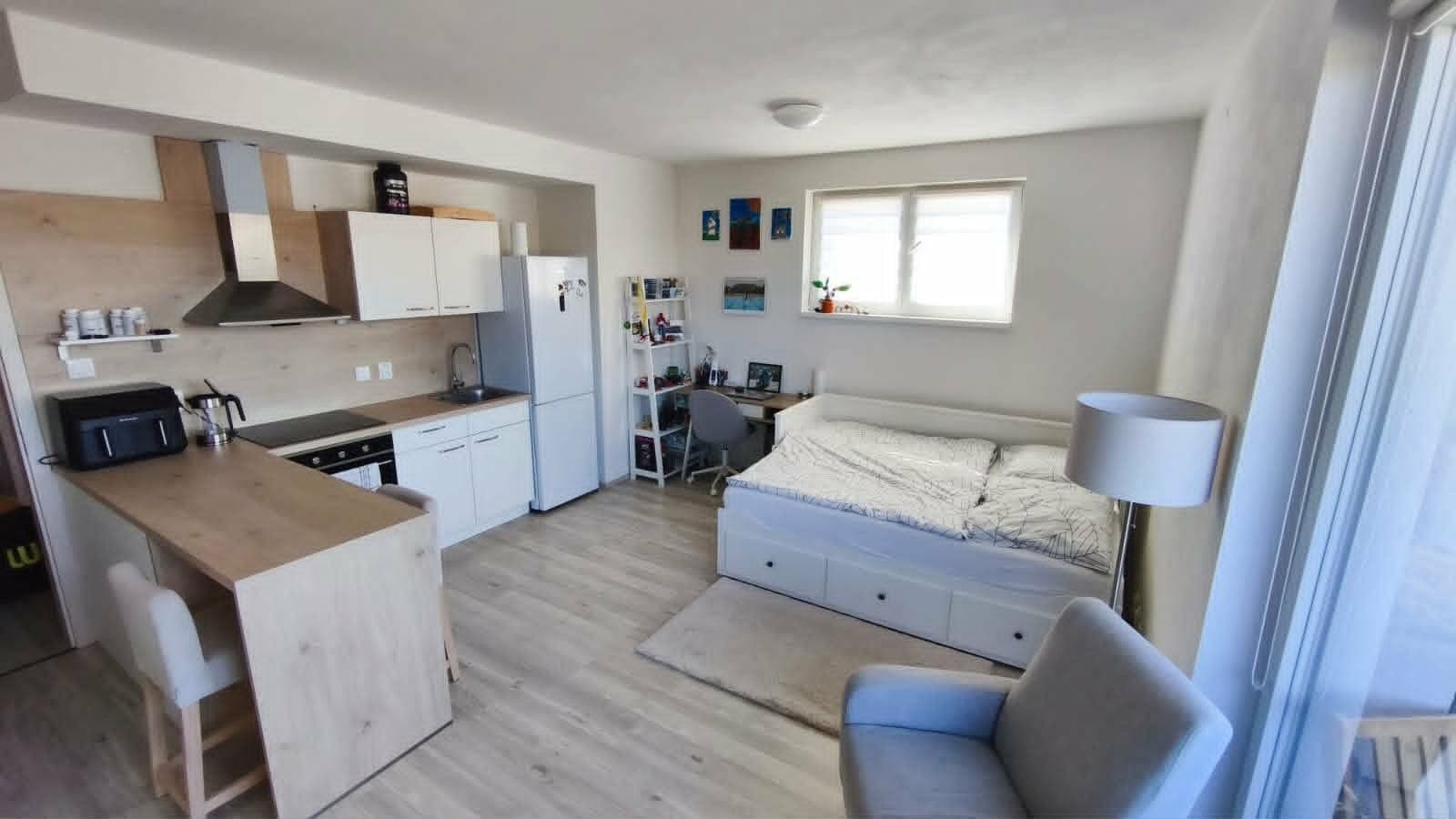 Studio flat to rent, 37 m², U Pondu, Heřmanova Huť, Plzeňský Region Studio flat to rent, 37 m², U Pondu, Heřmanova Huť, Plzeňský Region