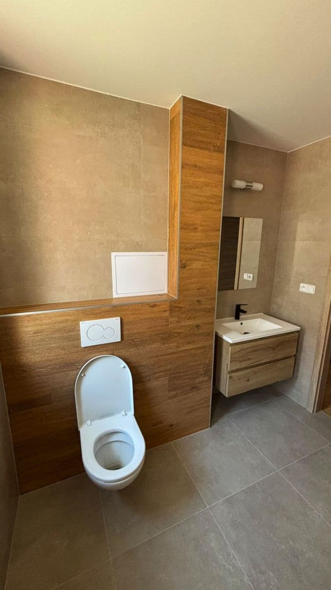 1 bedroom with open-plan kitchen flat to rent, 60 m², Křižíkova, Litoměřice, Ústecký Region 1 bedroom with open-plan kitchen flat to rent, 60 m², Křižíkova, Litoměřice, Ústecký Region